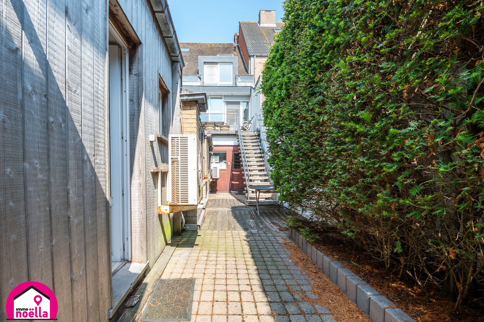 Te koop te Westende prachtige woning met handelsruimte ! foto 29