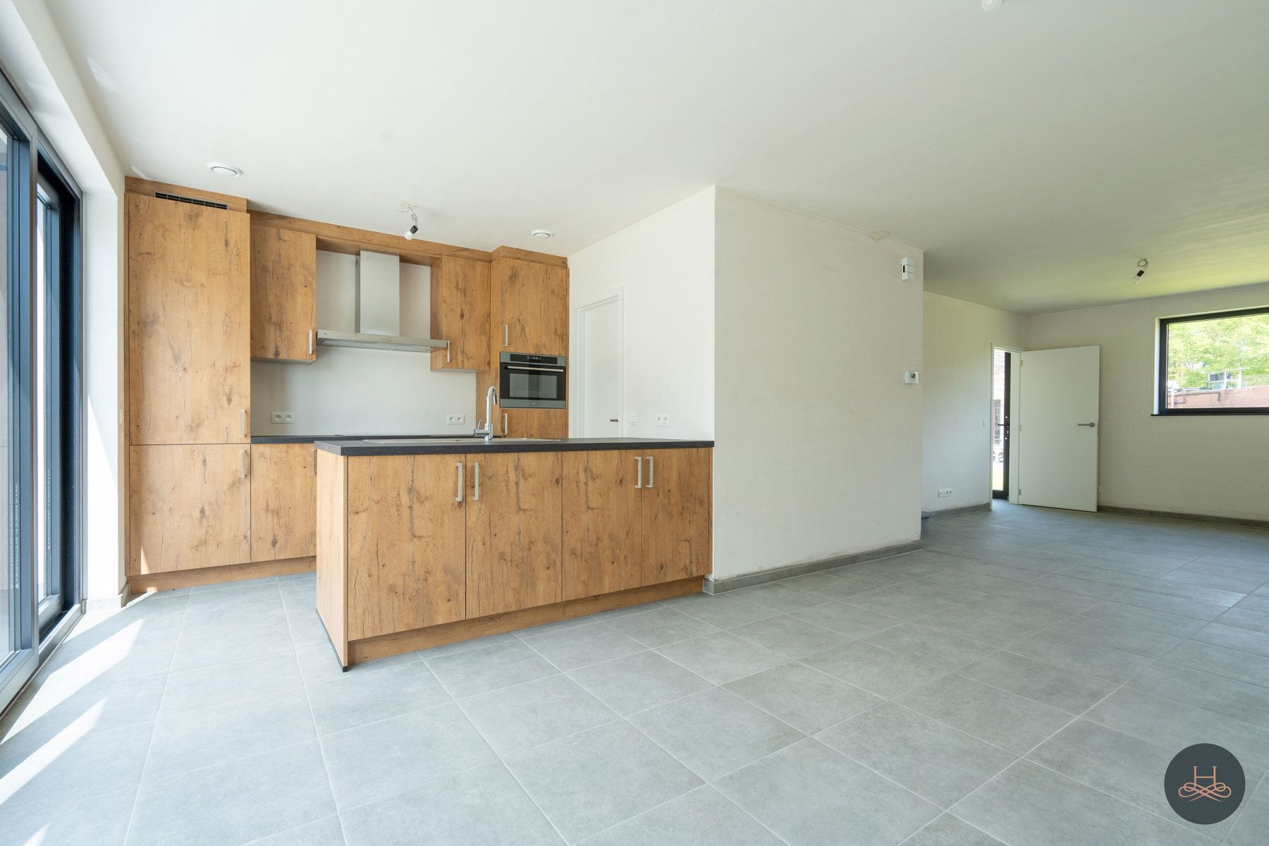 Gesloten BEN - woning met luxueuze afwerking op toplocatie foto 5