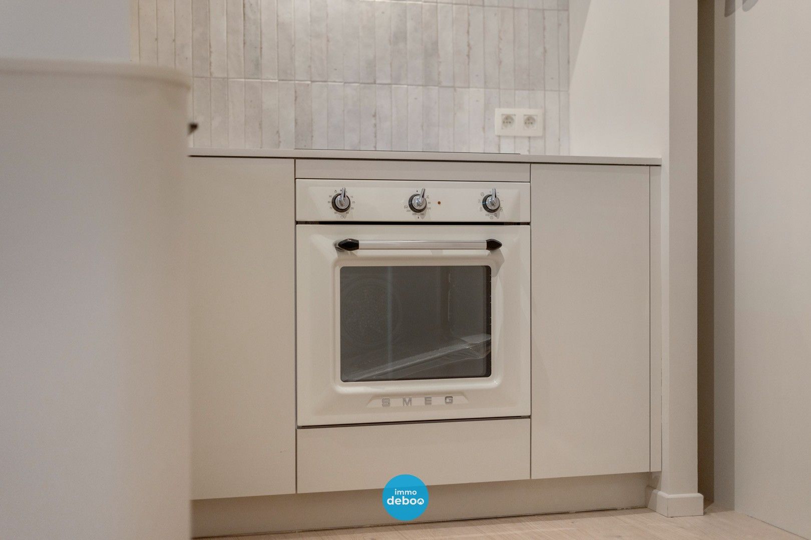 Compleet gerenoveerde studio op topligging foto 11