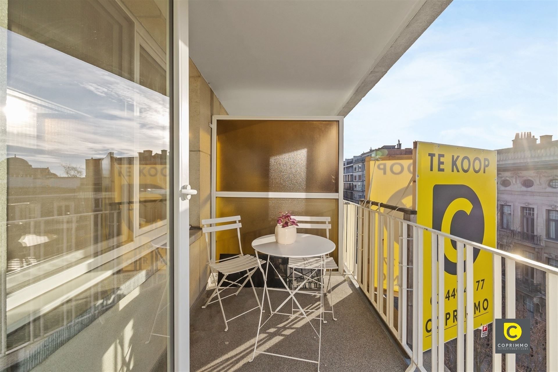 Volledig gerenoveerd app met prachtig uitzicht foto 7