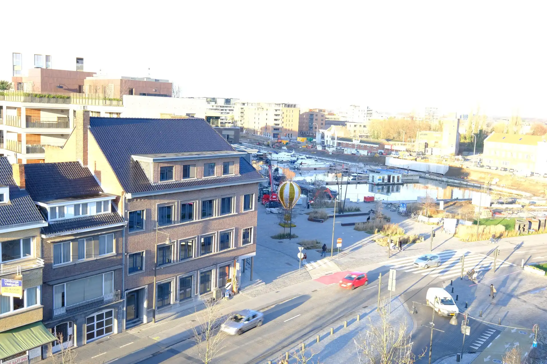 Gerenoveerde gemeubelde studio in centrum Hasselt met autostaanplaats foto 21
