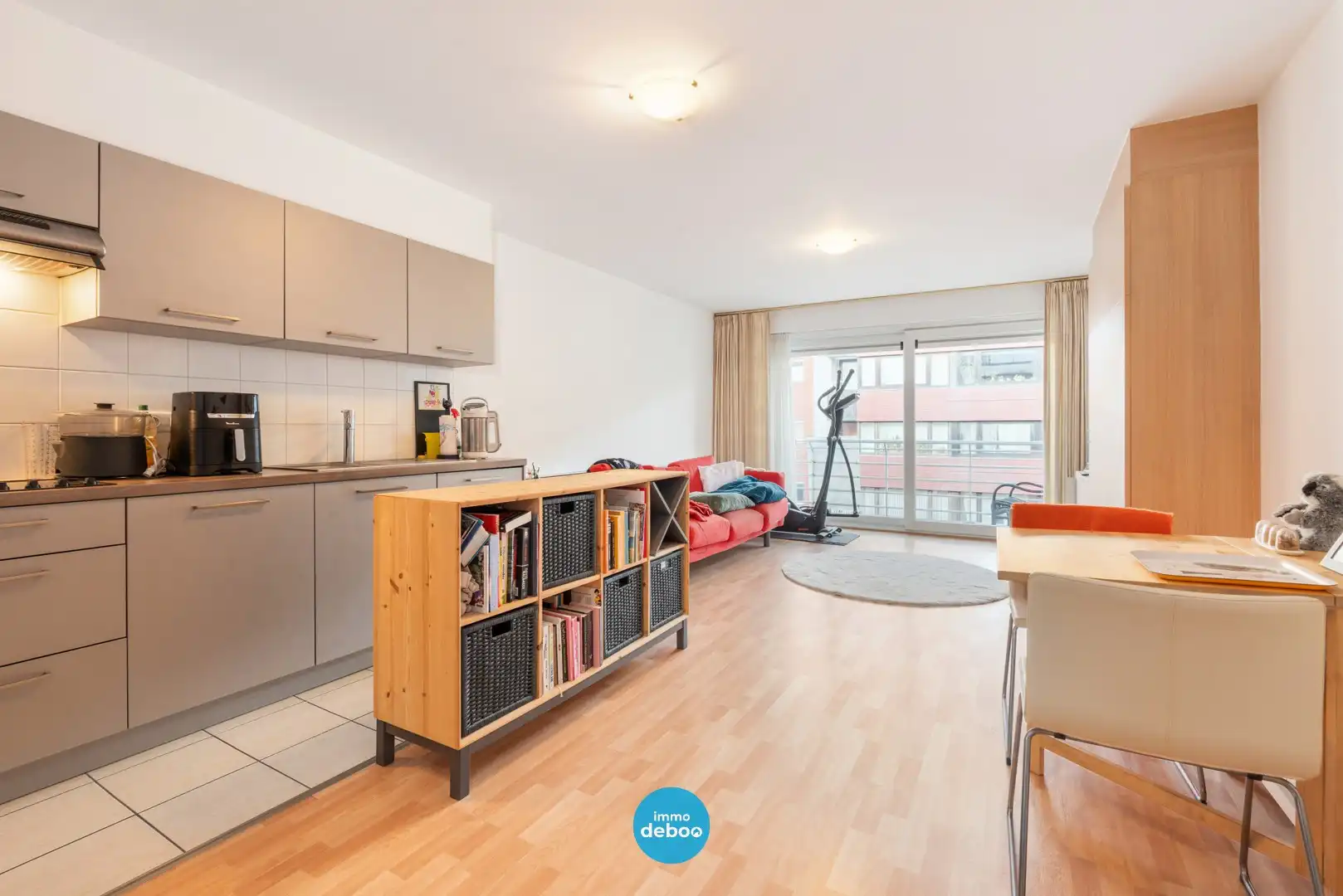 Instapklaar appartement met zonneterrassen in jonge residentie foto {{pictureIndex}}