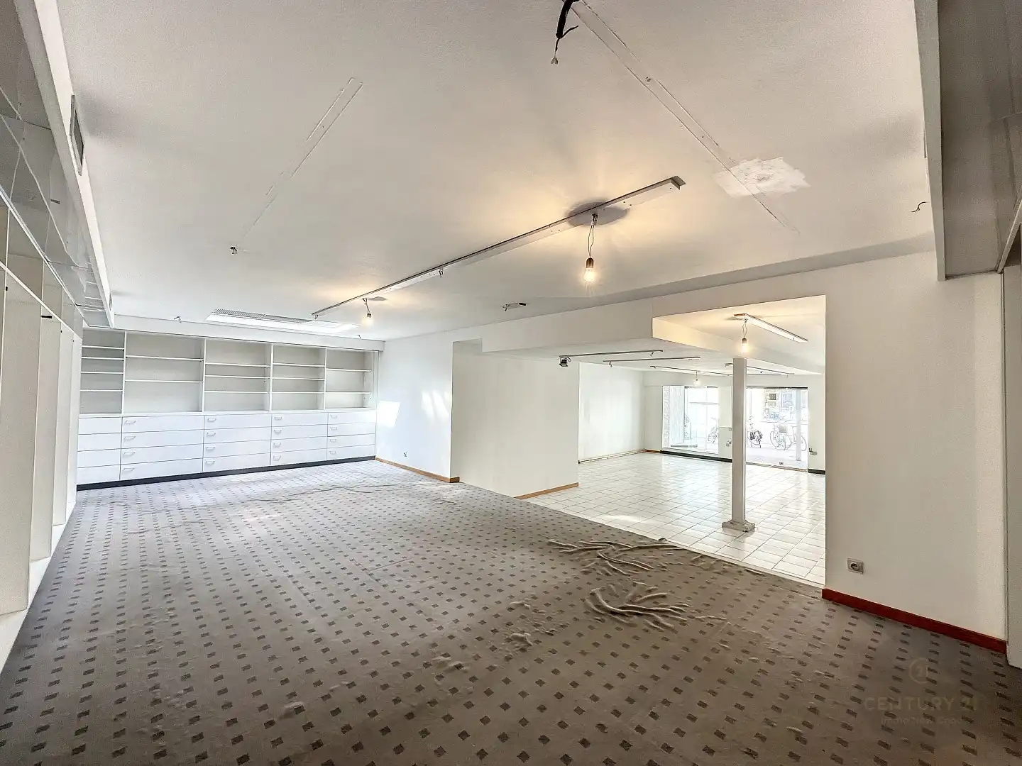 OPBRENGSTEIGENDOM / PROJECT/ HANDELSPAND MET WOONST foto 4