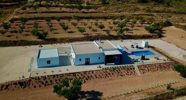 Exclusief leven in de natuur: luxe nieuwbouw villa op 5.000 m² in Jumilla, de wijnstreek van Murcia foto 2