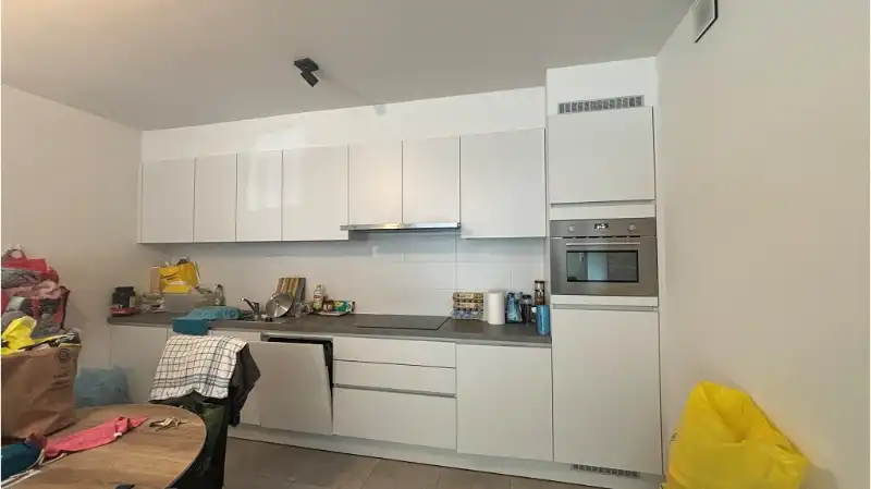 Recent 1-slaapkamerappartement met AUTOSTANDPLAATS te koop in Kristus-Koning Brugge foto 4