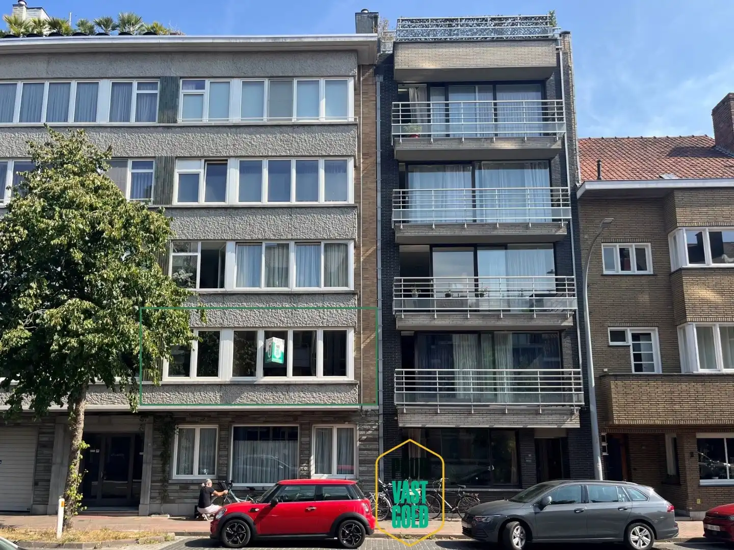 Ruim appartement met 2 slpk's en bureau met uitzonderlijk groot terras  foto 2