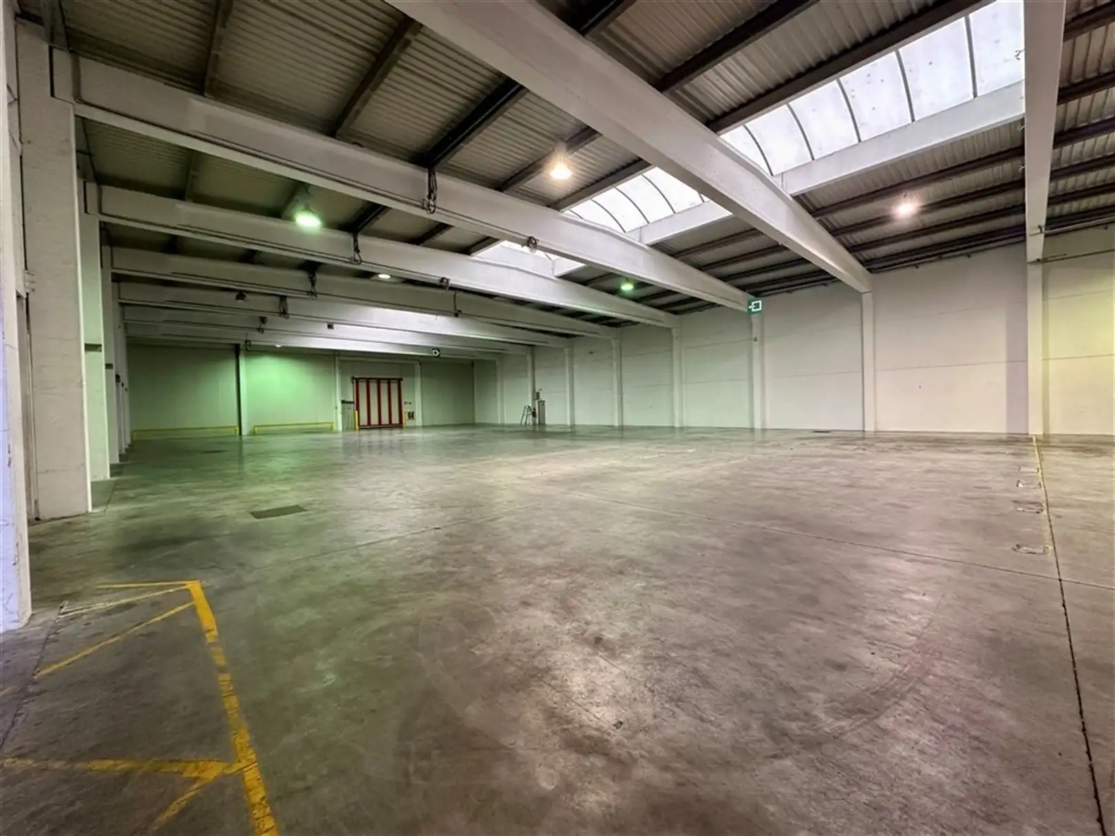 Magazijnen te huur op toplocatie in Kuurne foto 10