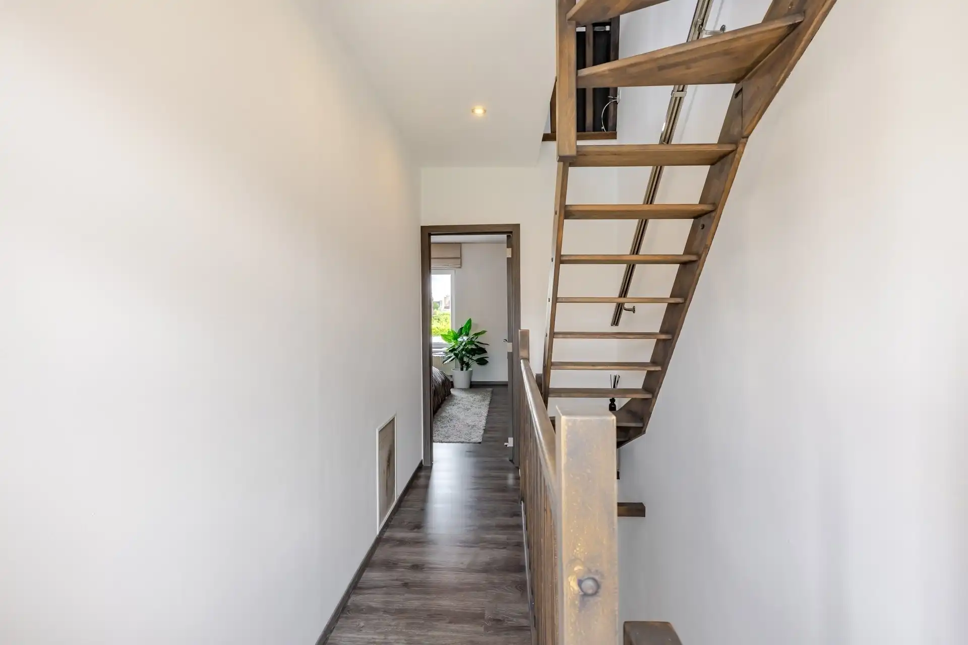 Prachtig gerenoveerde woning met 3 slks en tuin  foto 12