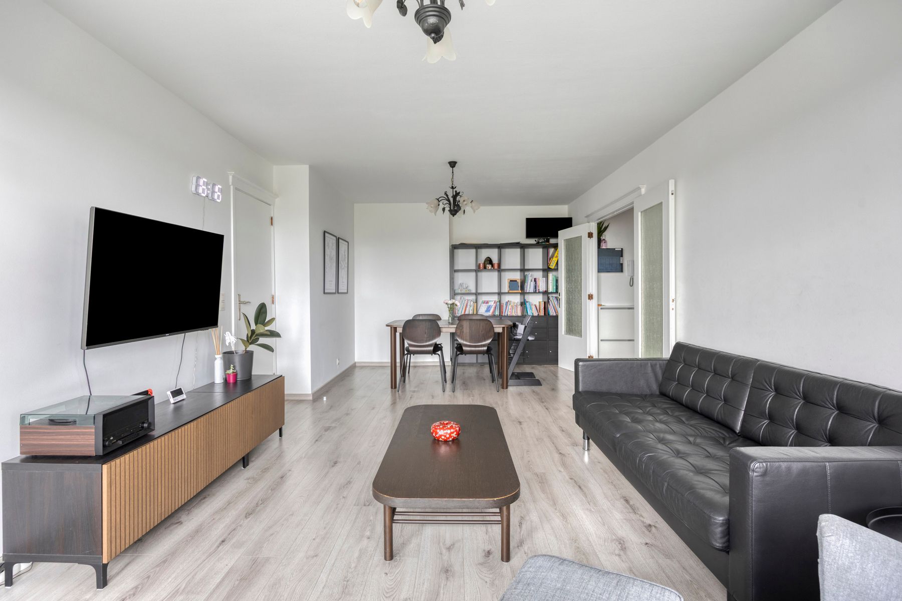 Ruim appartement met prachtig uitzicht foto 2