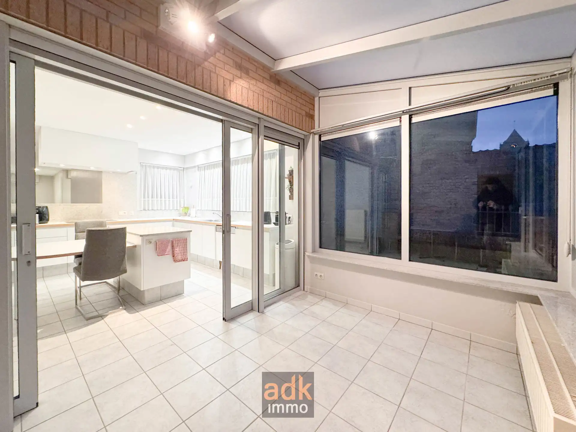 Te koop: Instapklare woning met garage, zonnige tuin & privacy – Noordhoekstraat 10, Adinkerke foto 10