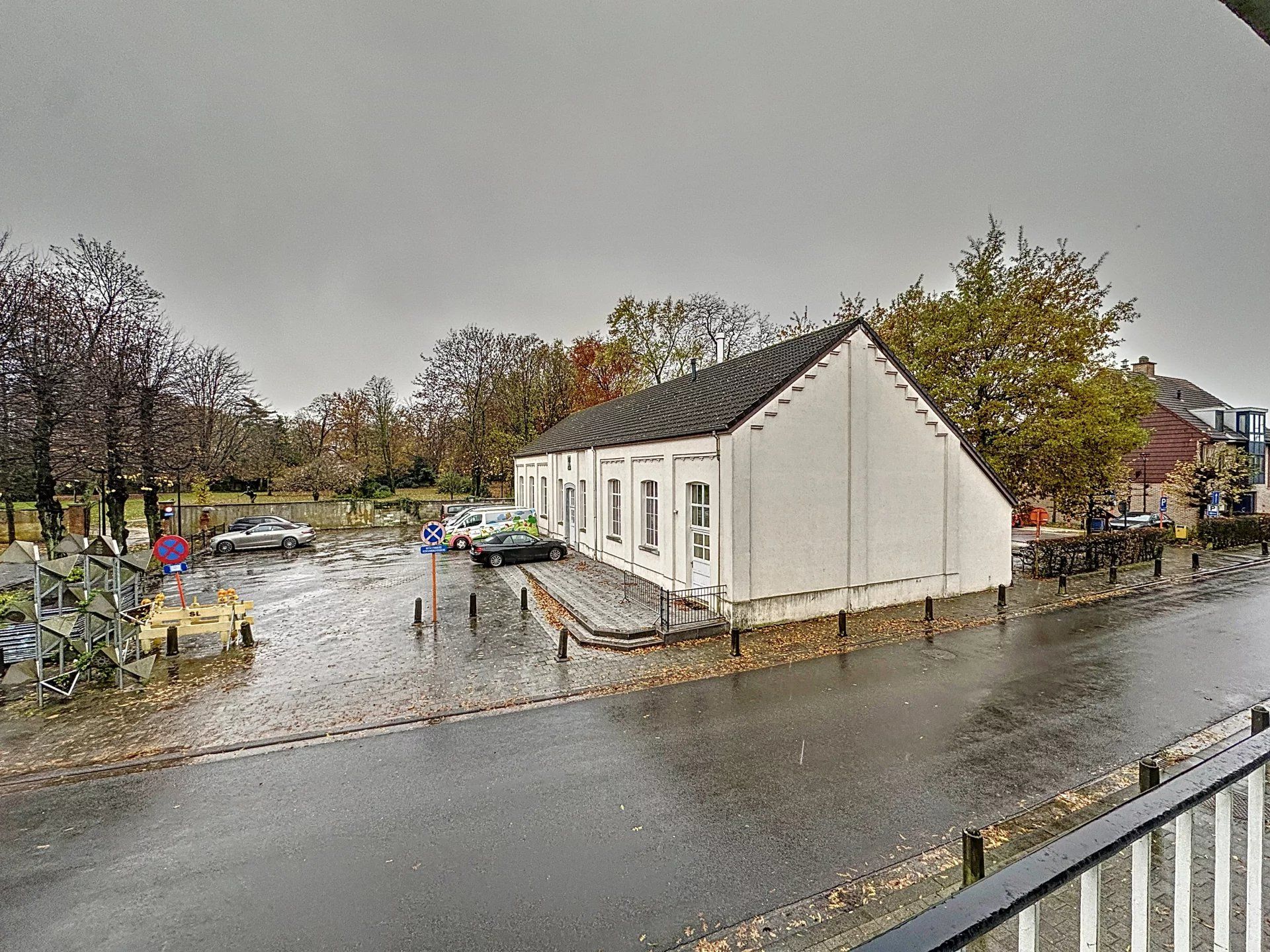 Instapklaar appartement met 2 slaapkamers, terras, garage en staanplaats vlak bij het centrum van Lommel foto 10