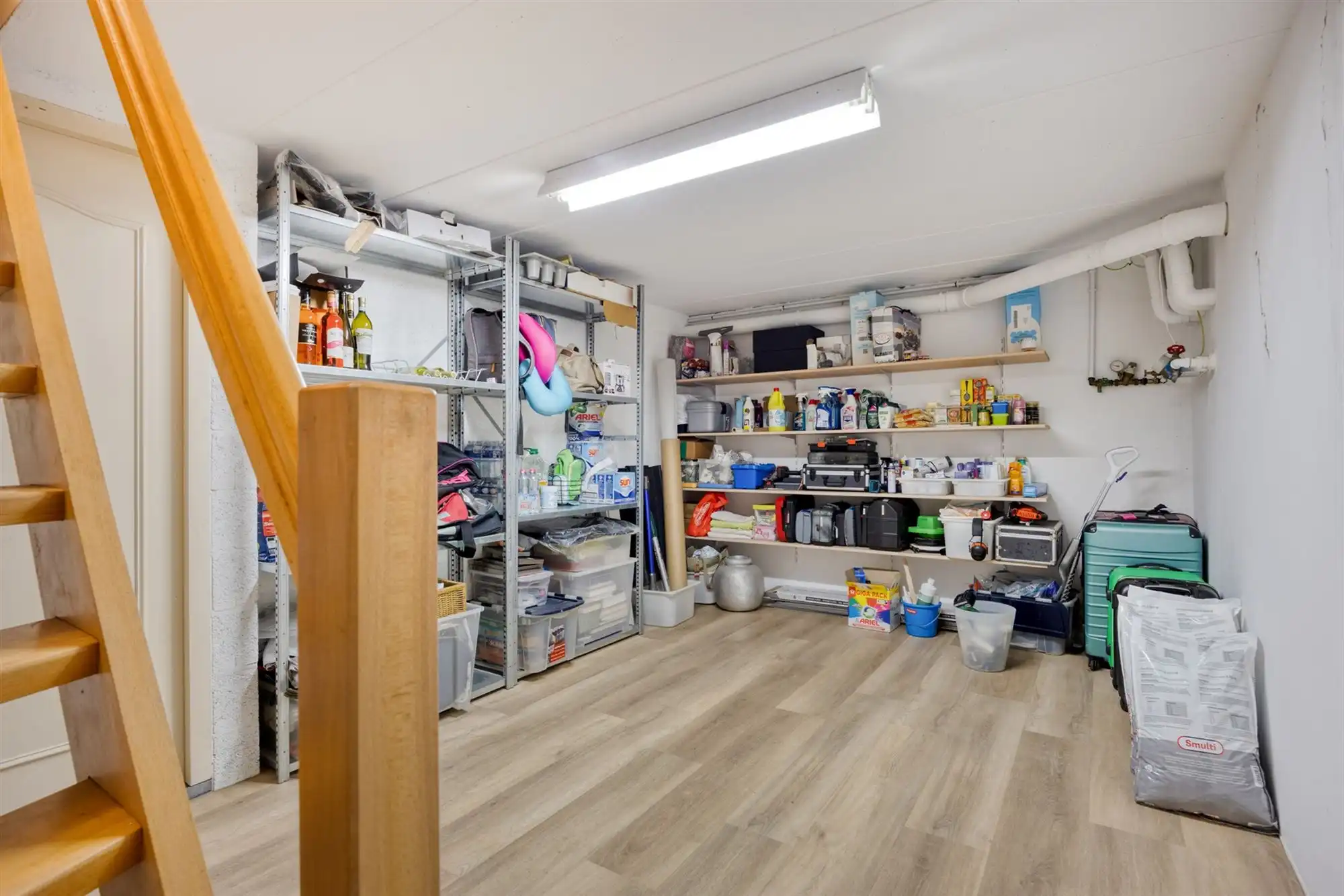 Instapklare tijdloze villa met 5 slpks op ca. 2000 m² foto 54