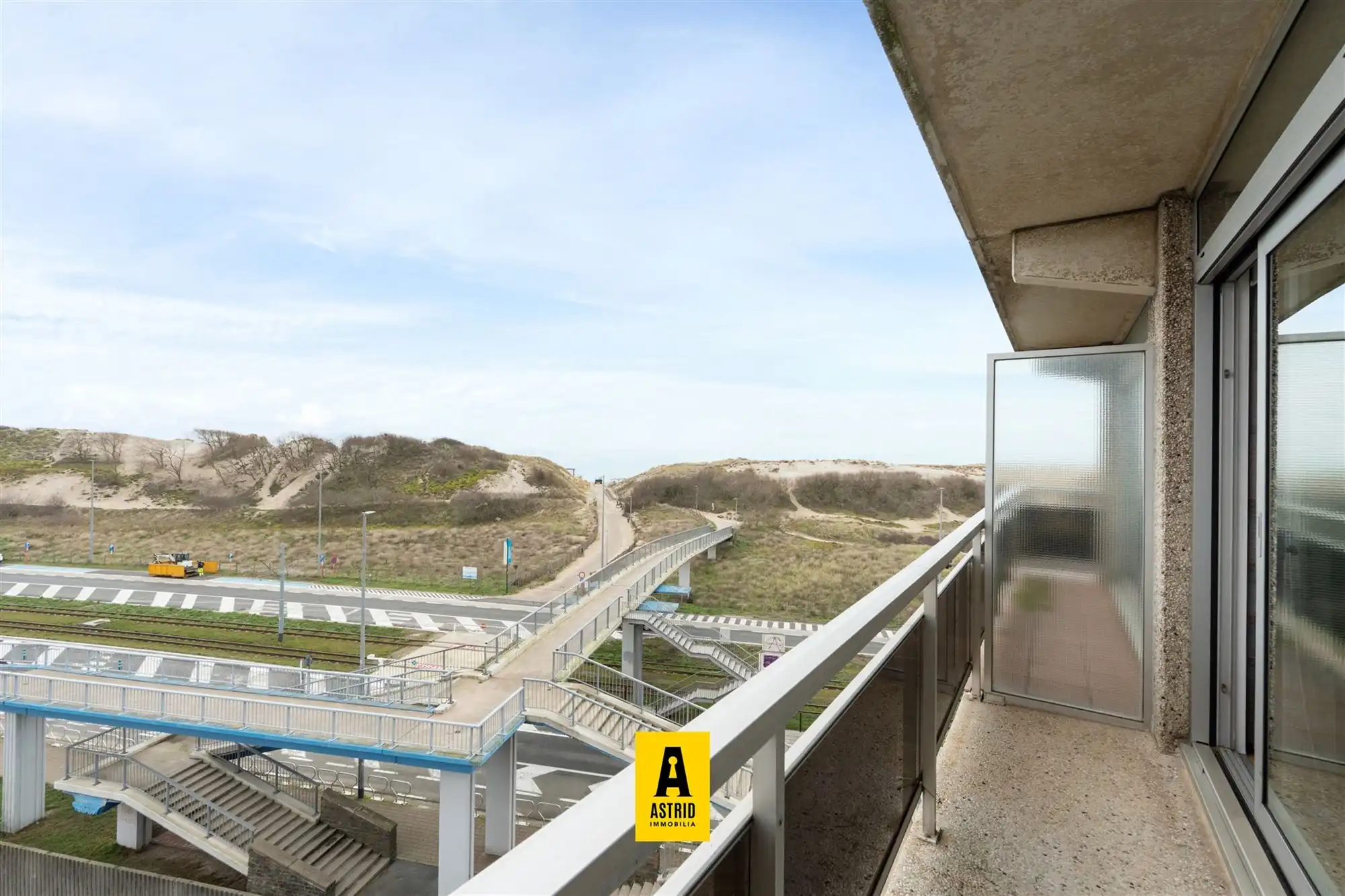 Studio met zeezicht én zon! foto 2