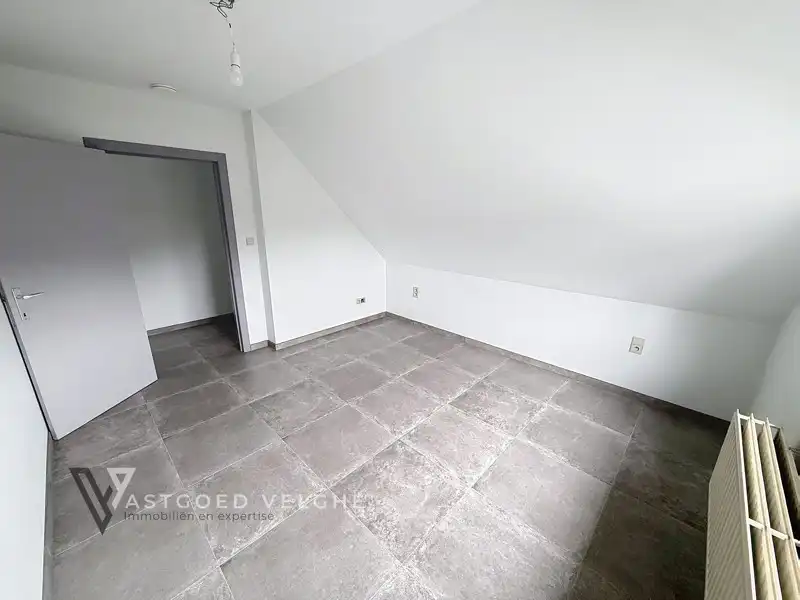 Centraal gelegen duplex appartement met 3 slaapkamers, 2 terrassen en private tuin ! foto 22