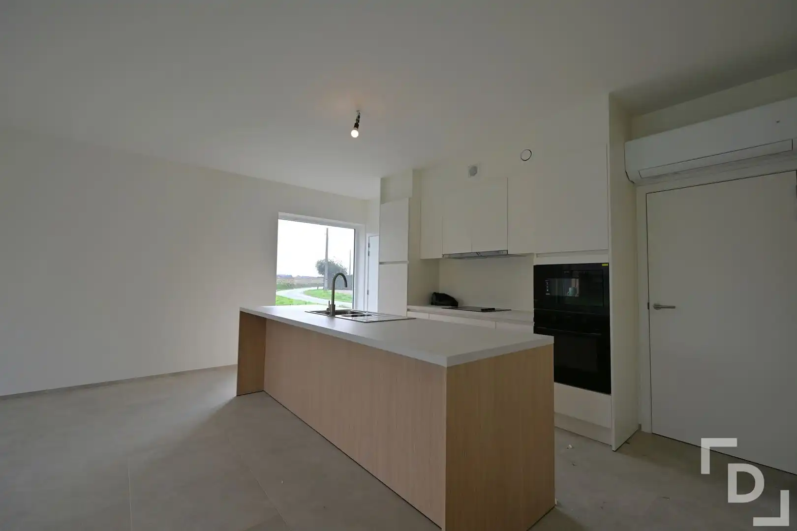 Afgewerkte nieuwbouwwoning  in hartje Proven. foto 6