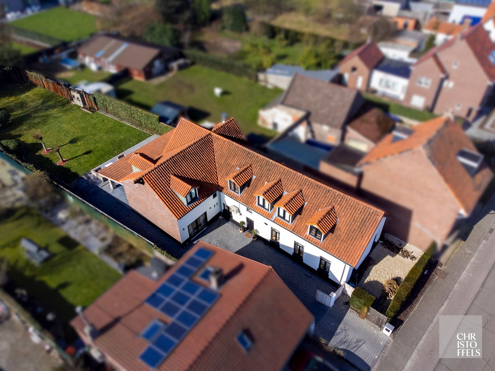 Gerenoveerde langgevel hoeve op een perceel van 1.060 m²!  foto 15