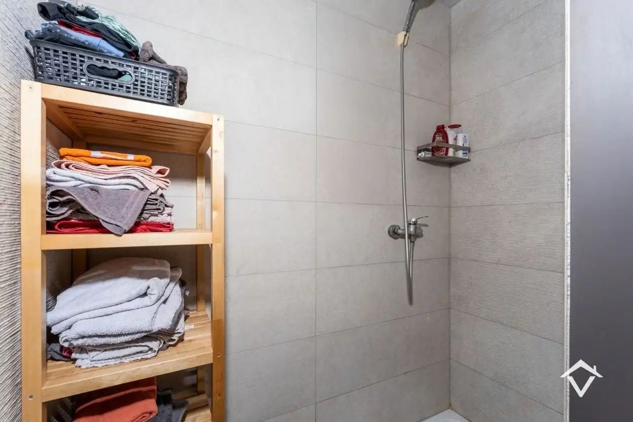 Landelijke gezinswoning met rustige ligging, 3 slaapkamers en een inpandige garage foto 13