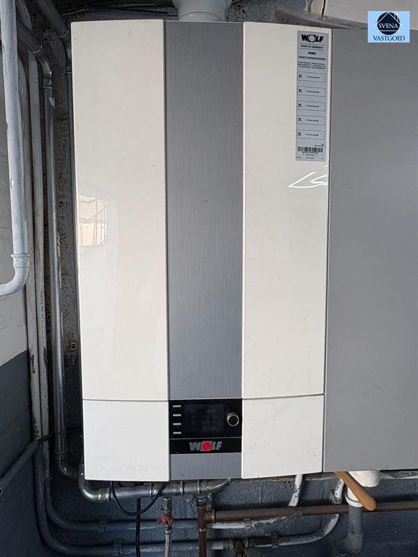 WONING MET HANDELSRUIMTE EN 3 SLAAPKAMERS foto 12