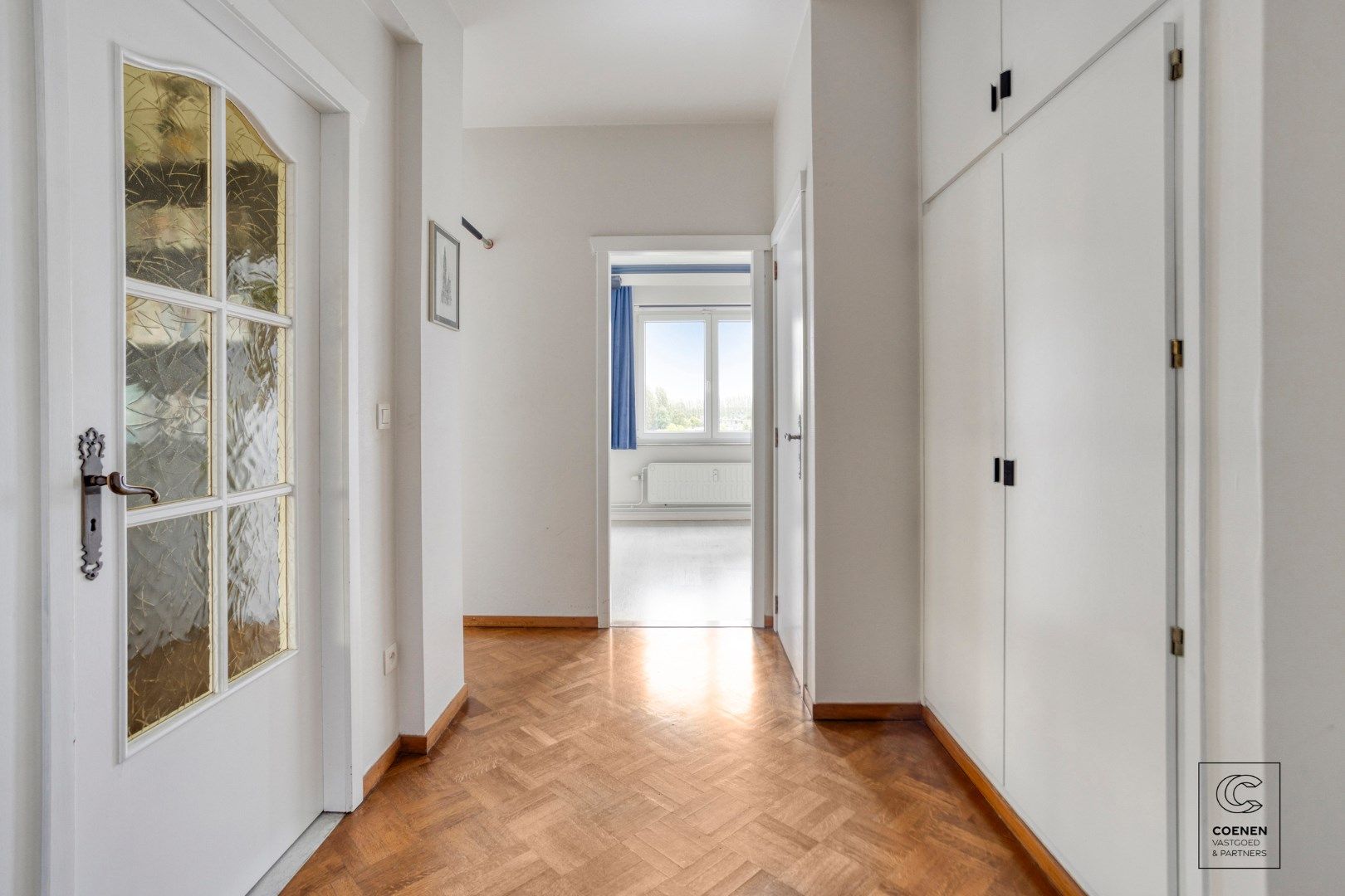 Ruim gerenoveerd appartement van 97 m² met twee slaapkamers te Merksem! foto 10