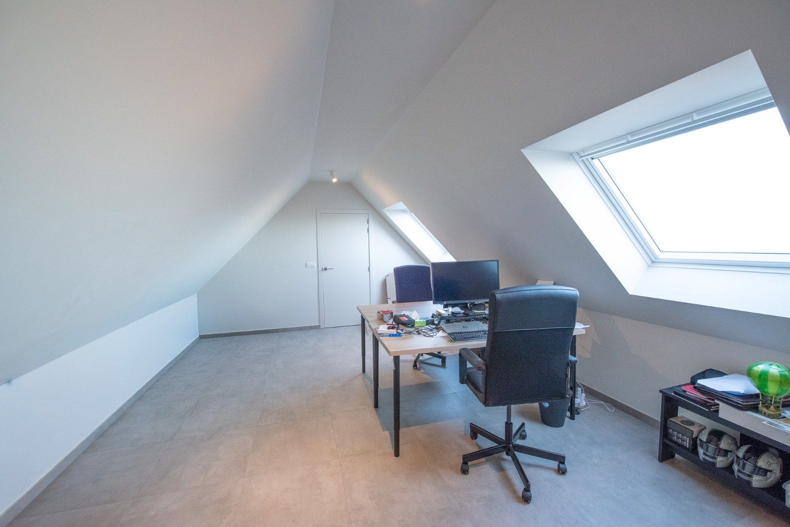 ENERGIEZUINIG duplex appartement nabij het centrum van Kruishoutem. foto 5