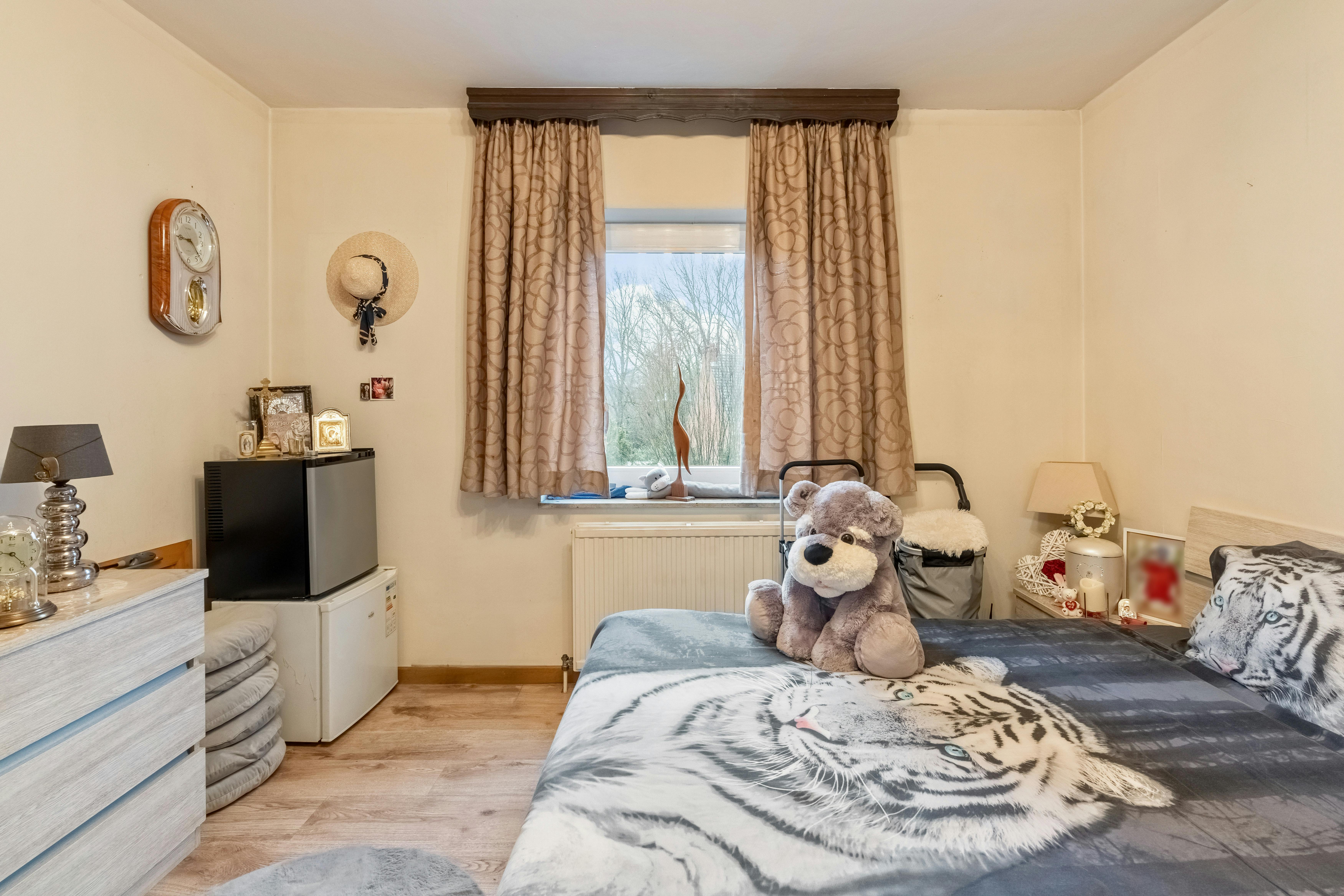 Appartement met terras en autostaanplaats in Genk foto 9