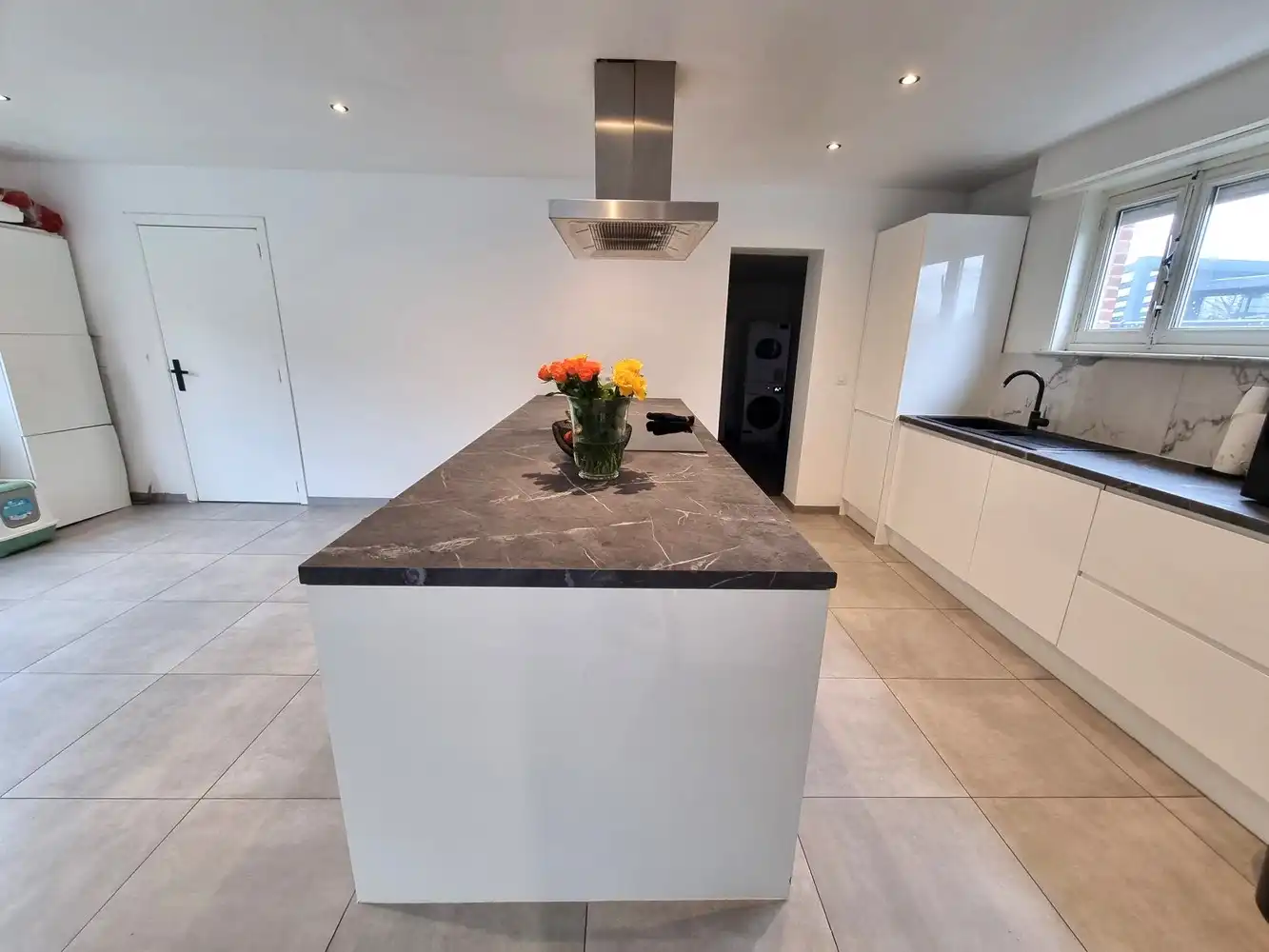 Gezinswoning, 3 slaapkamers, nieuwe keuken en badkamer op perceel van 510m² foto 4