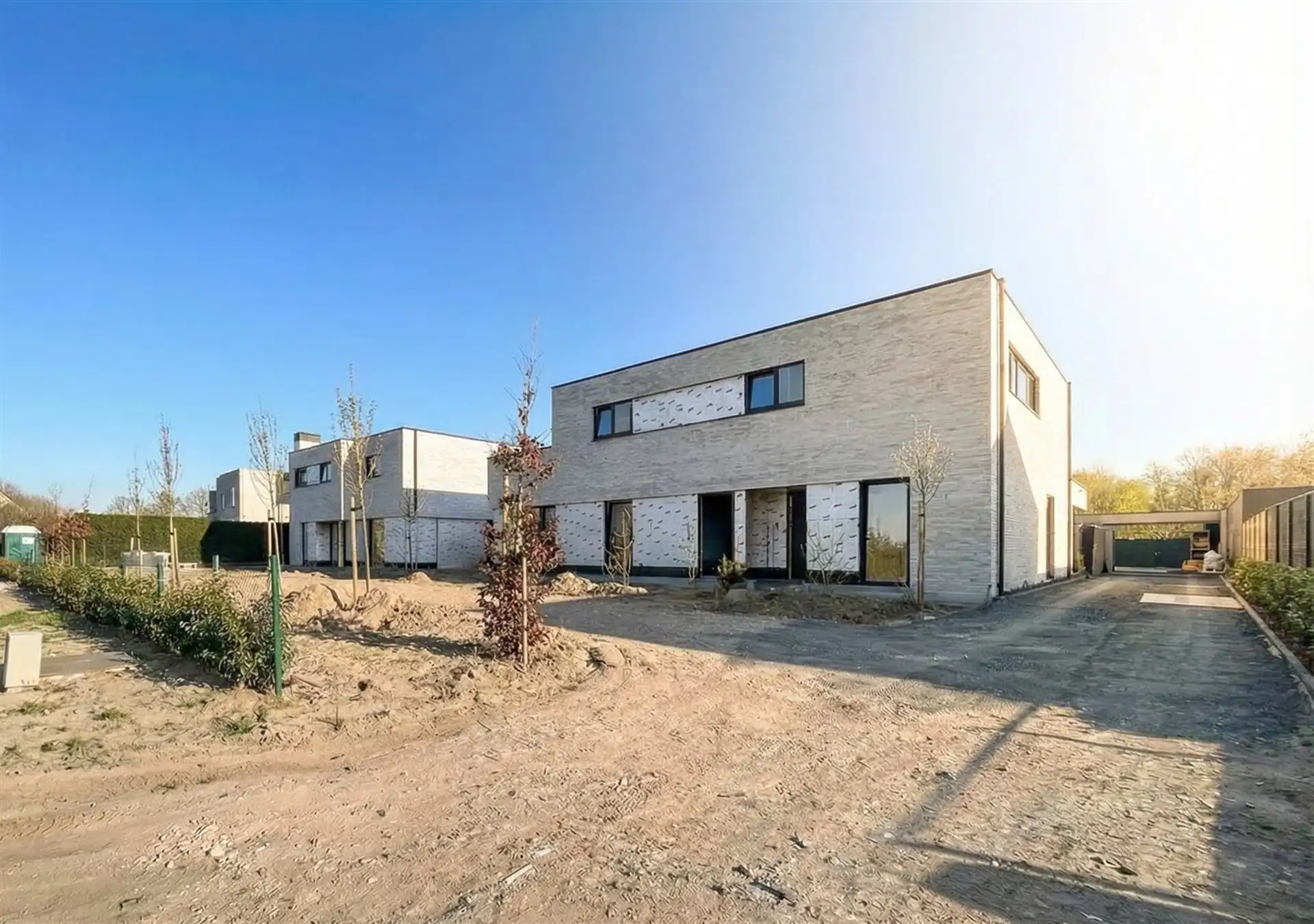 Nieuwbouwappartement met 2 slaapkamers en terras! foto {{pictureIndex}}