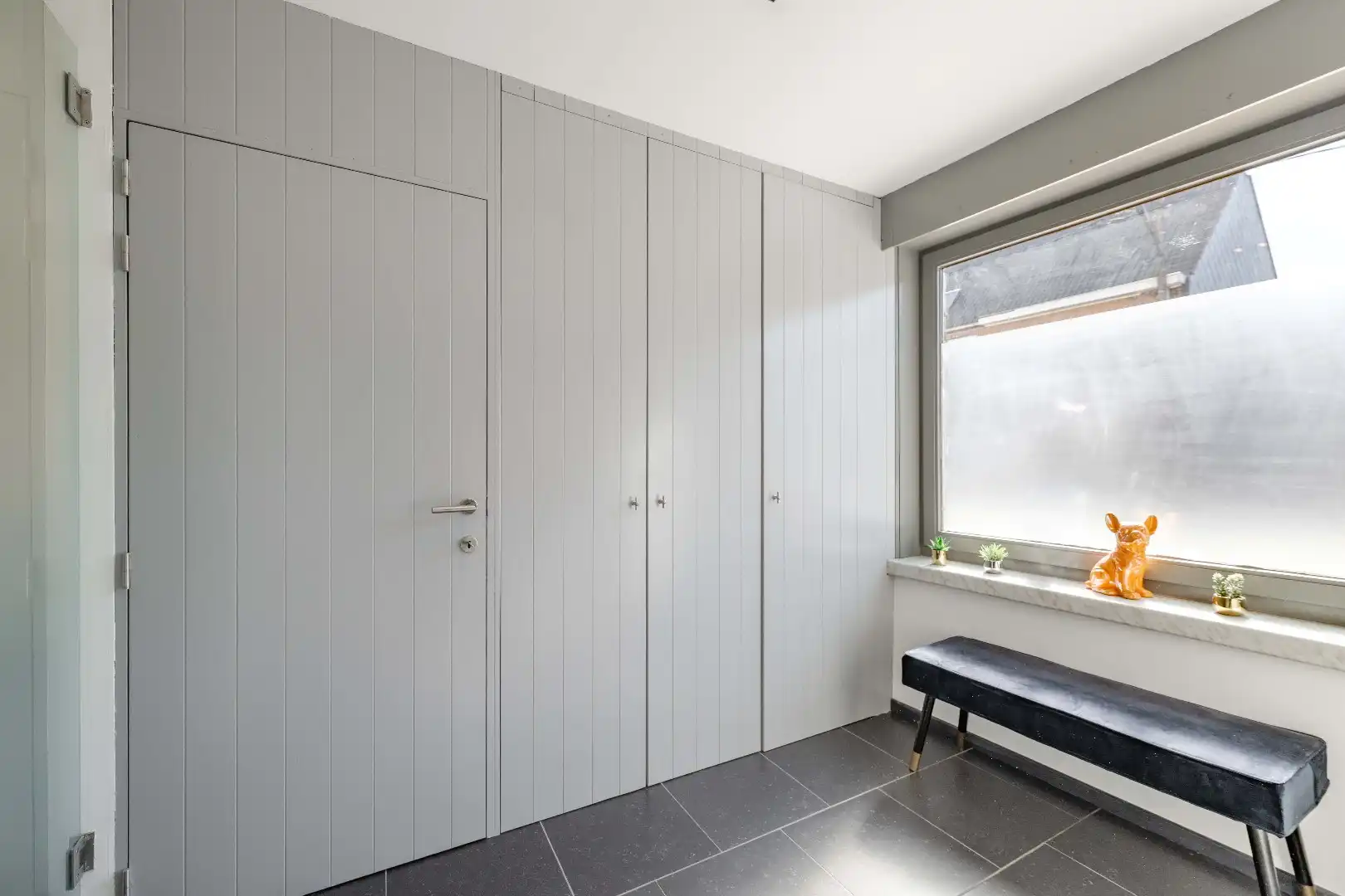 RUIME EN INSTAPKLARE WONING MET 3 SLAAPKAMERS EN CHARMANTE TUIN! foto 11