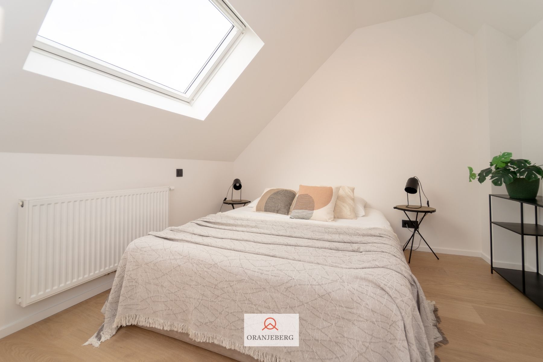 Gerenoveerde lichtrijke duplex studentenstudio foto 3