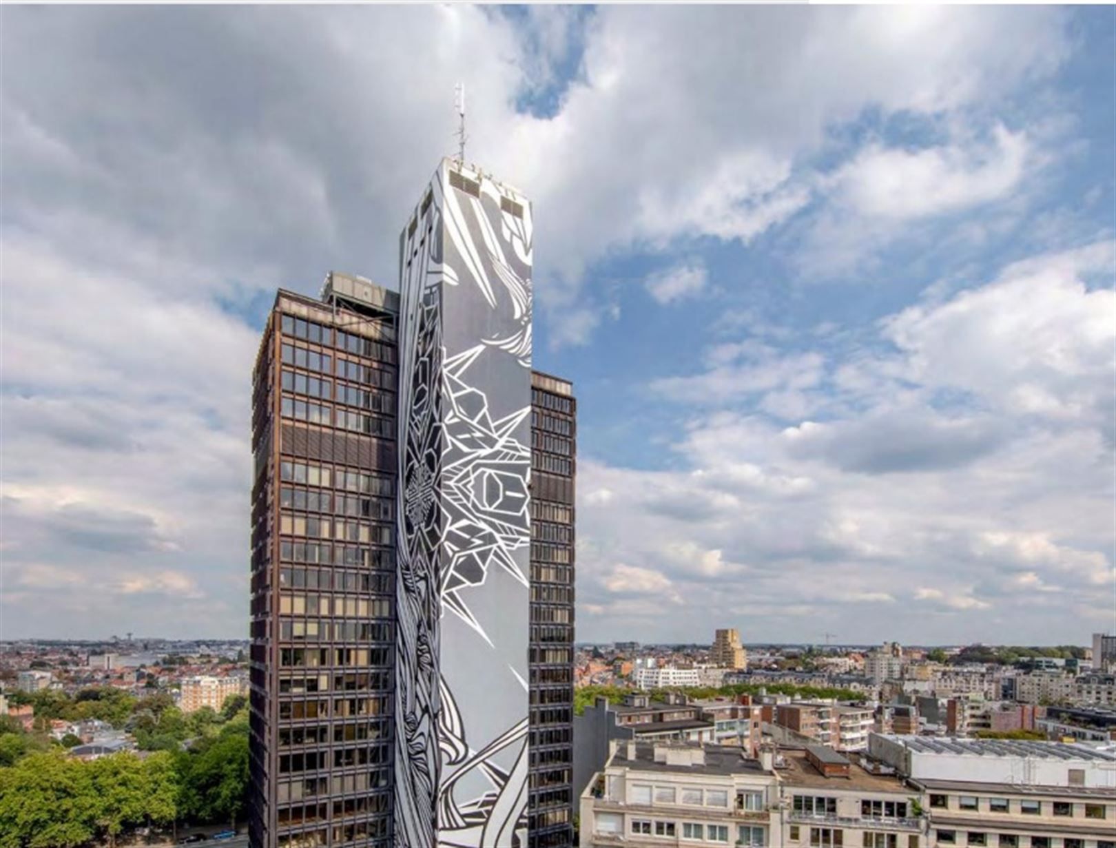 IT TOWER: kantoren te huur vanaf 183m² foto {{pictureIndex}}
