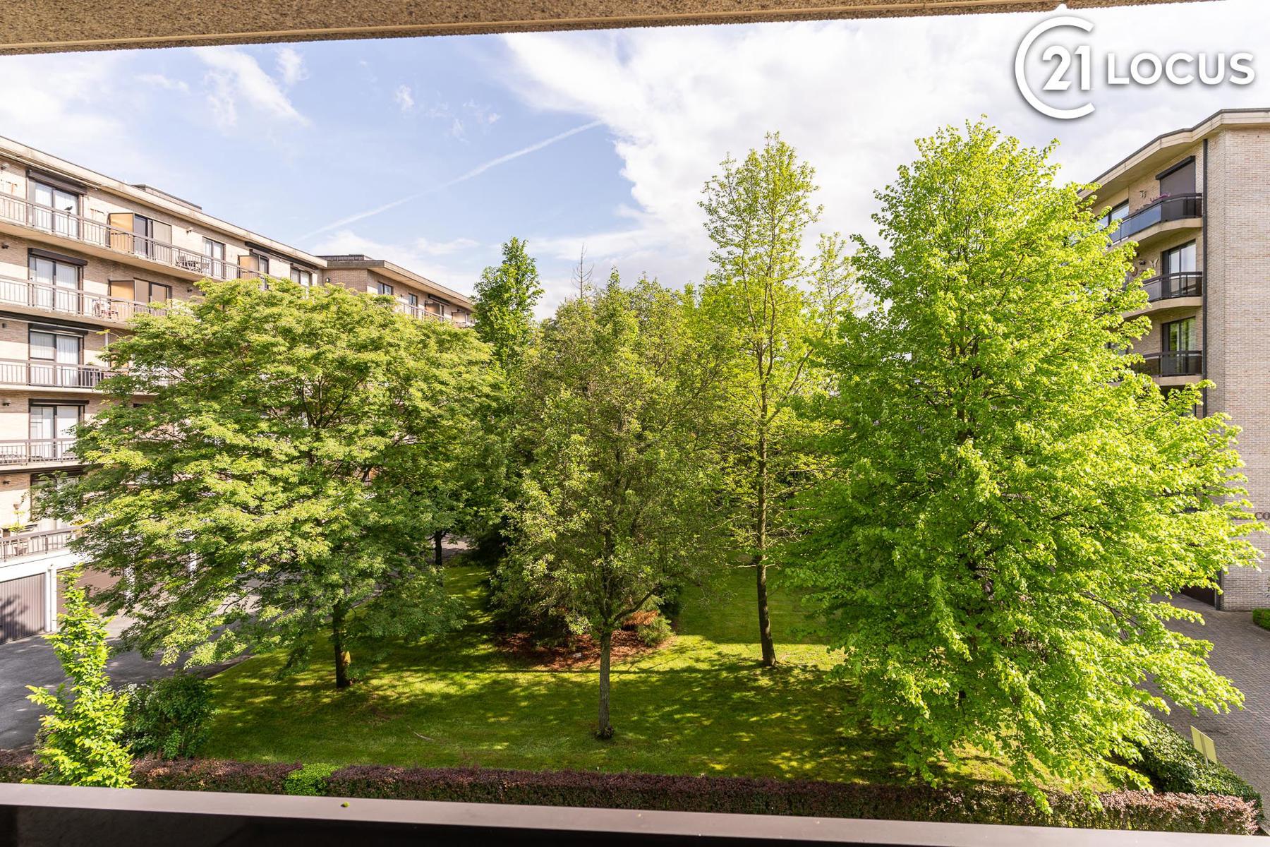 Zeer ruim appartement (132m²) met dubbele garage te huur ! foto 10
