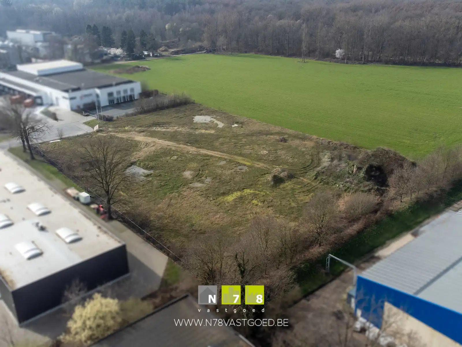 Grond te koop foto {{pictureIndex}}