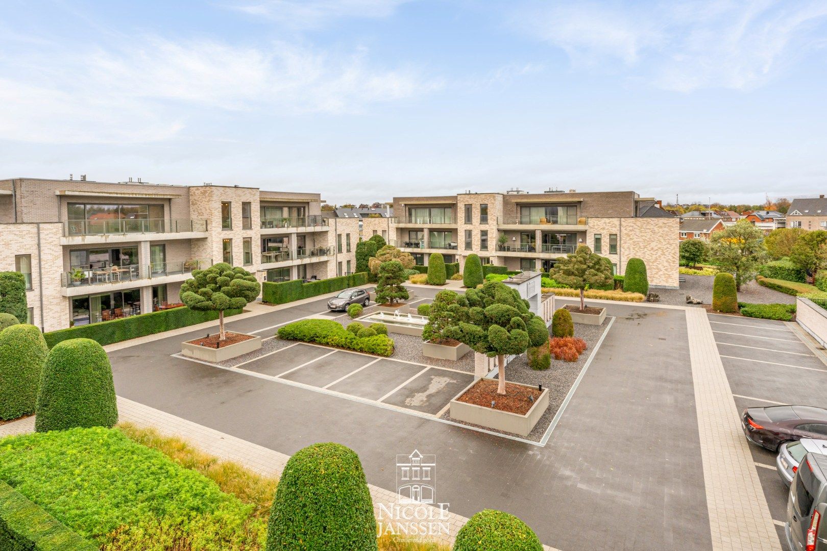 Exclusief penthouse met drie terrassen en vier garageboxen in de prachtige Residentie ILEX foto 36