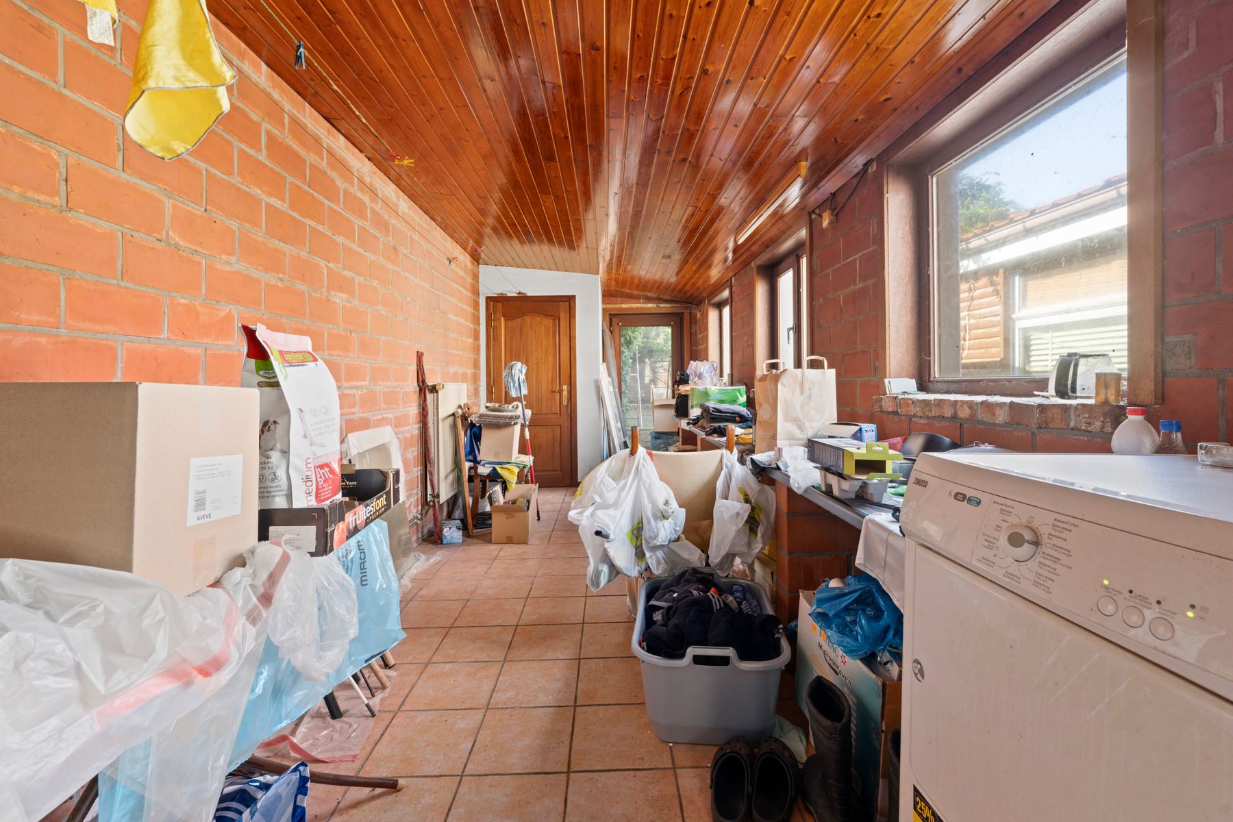 Te renoveren woning op 544 m2 in een rustige straat. foto 15