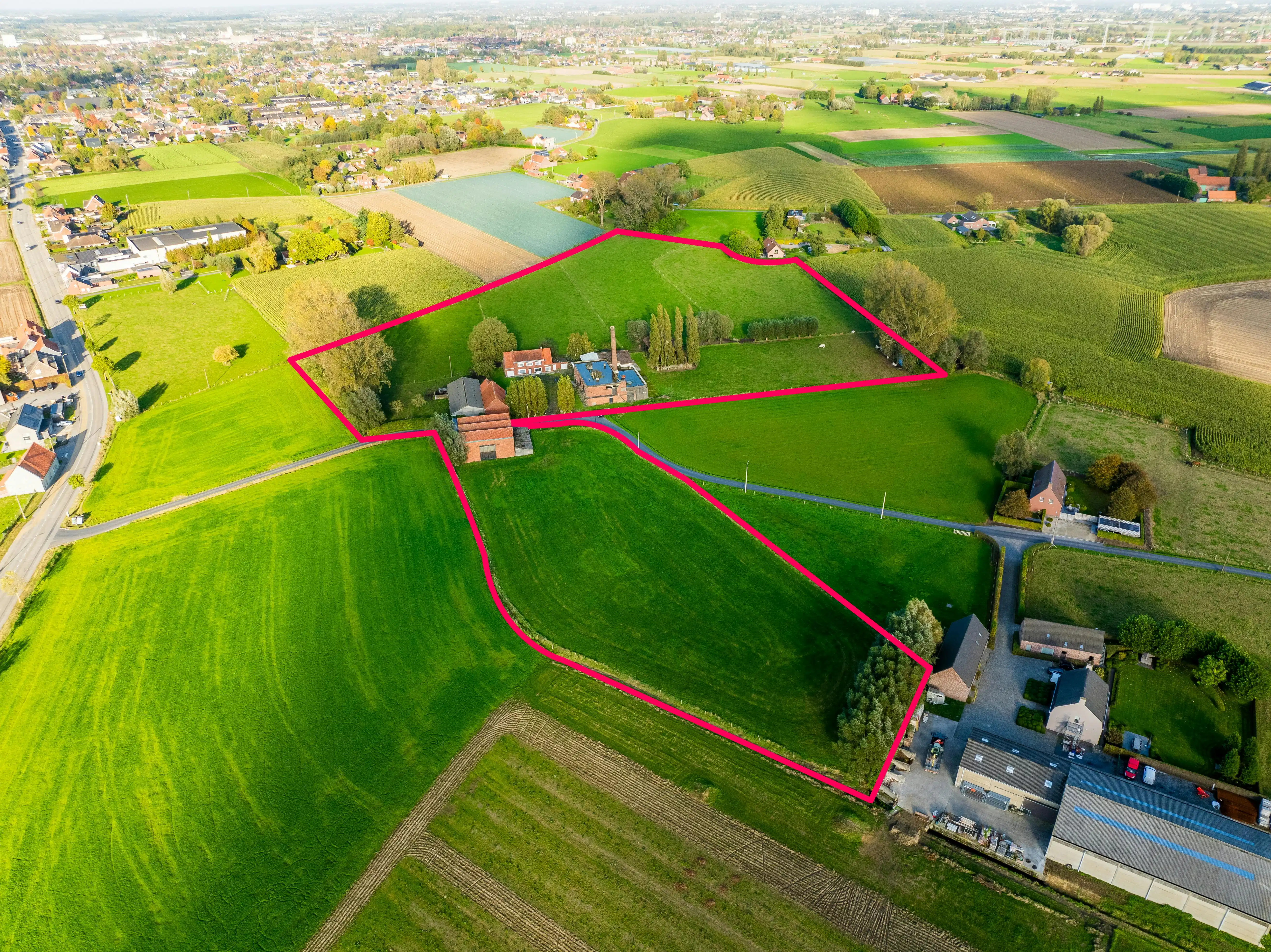 Fantastische roterij op de grens van Izegem en Lendelede op 2.2 hectare  foto 3
