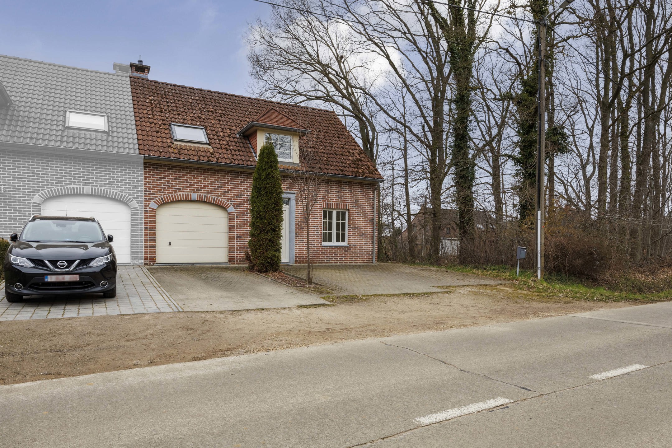 Landelijke, instapklare gezinswoning met 3 slaapkamers foto {{pictureIndex}}