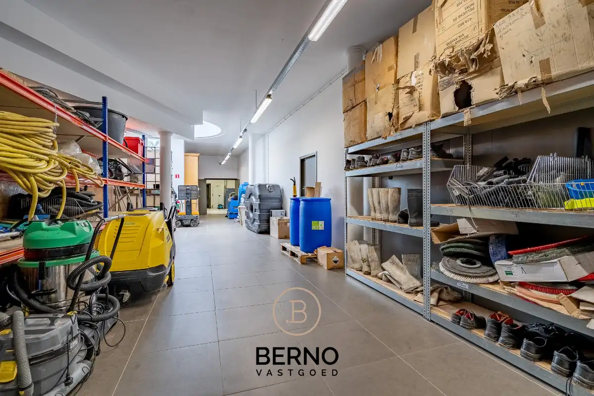 Kwalitatief bedrijfspand foto 12
