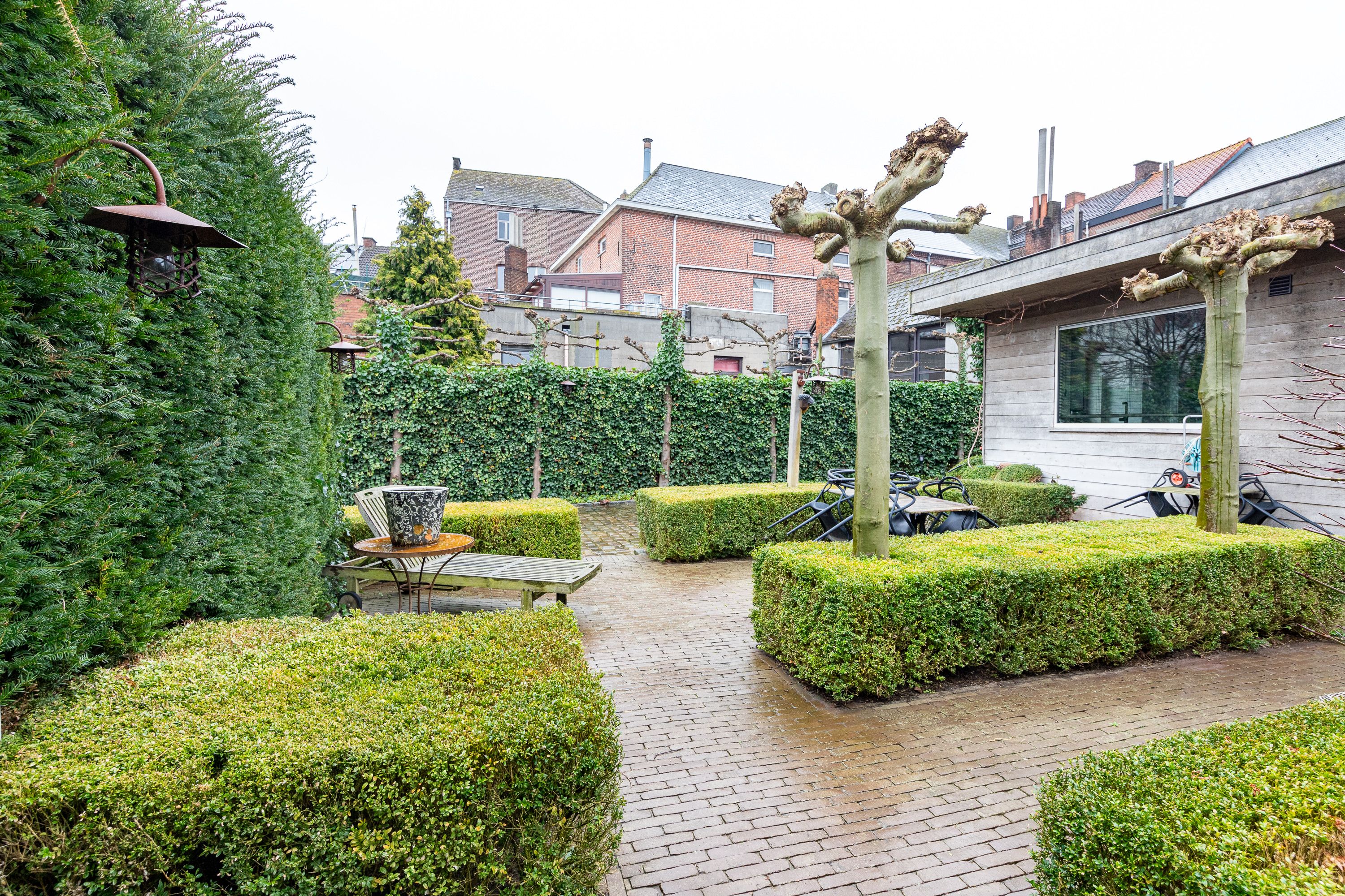 Prachtig vernieuwde opbrengsteigendom gelegen op een toplocatie in Zottegem.  foto 28