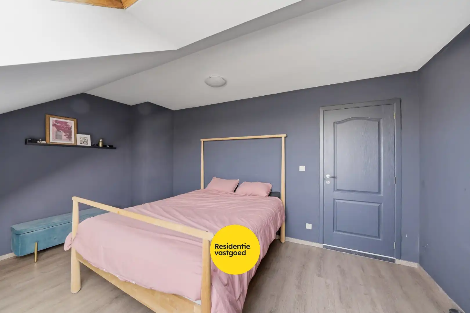 Instapklare woning met zicht op de vaart in Oudenburg foto 14