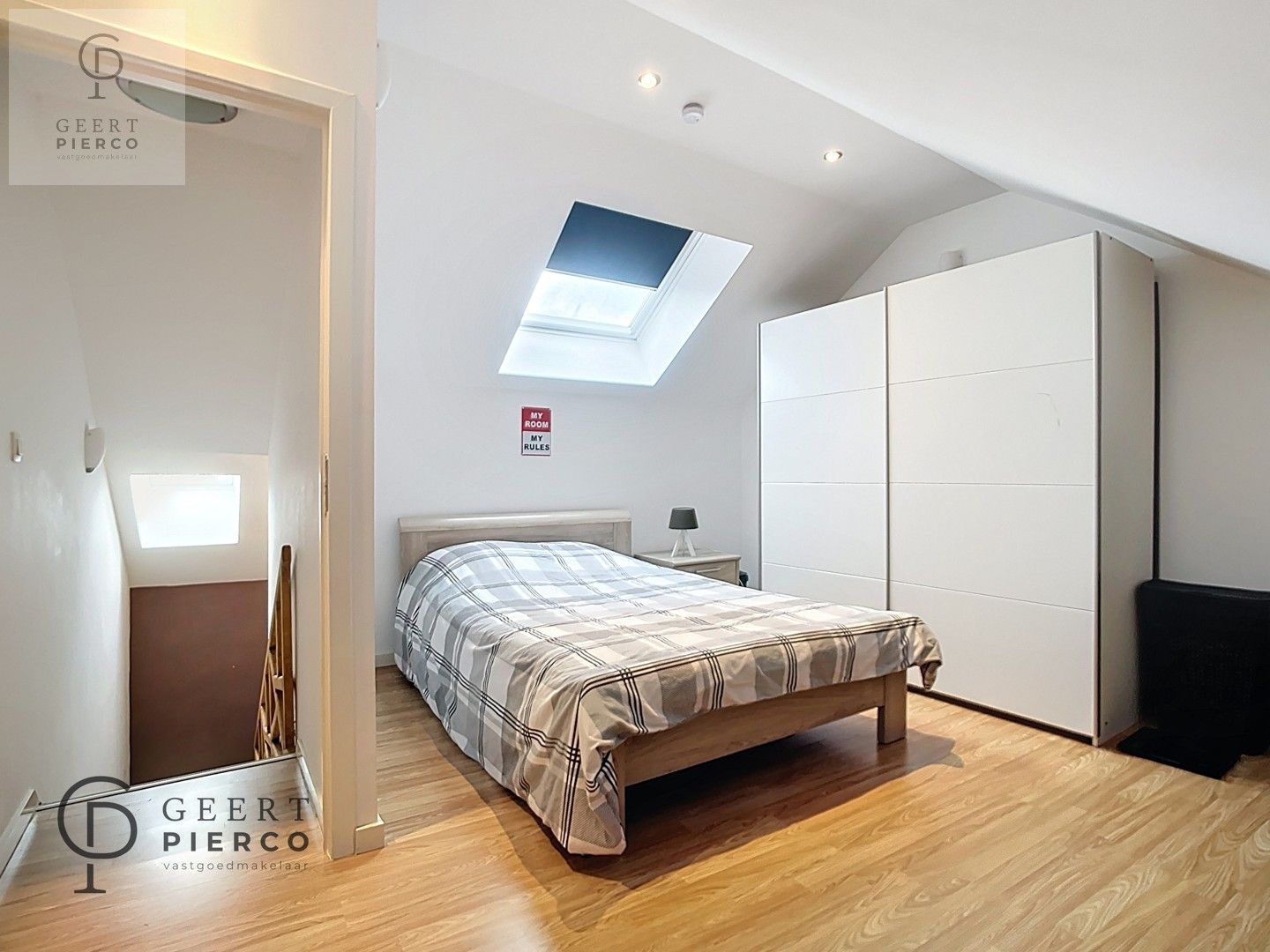 Gerenoveerde woning met leuke tuin. foto 19