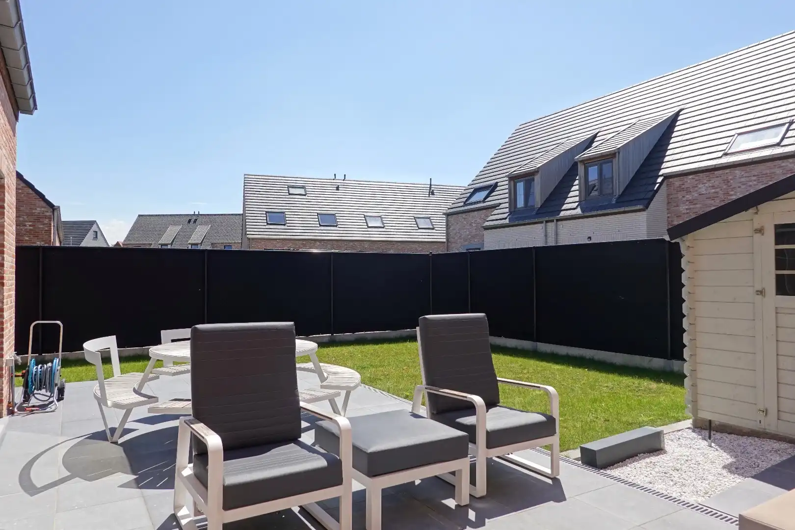 Prachtige halfopen nieuwbouwwoning met inpandige garage en zuidgerichte tuin foto 16