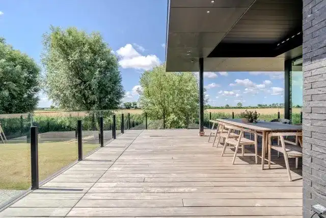 Uitzonderlijk,volledig gerenoveerde hoeve vlakbij het Zoute foto 24