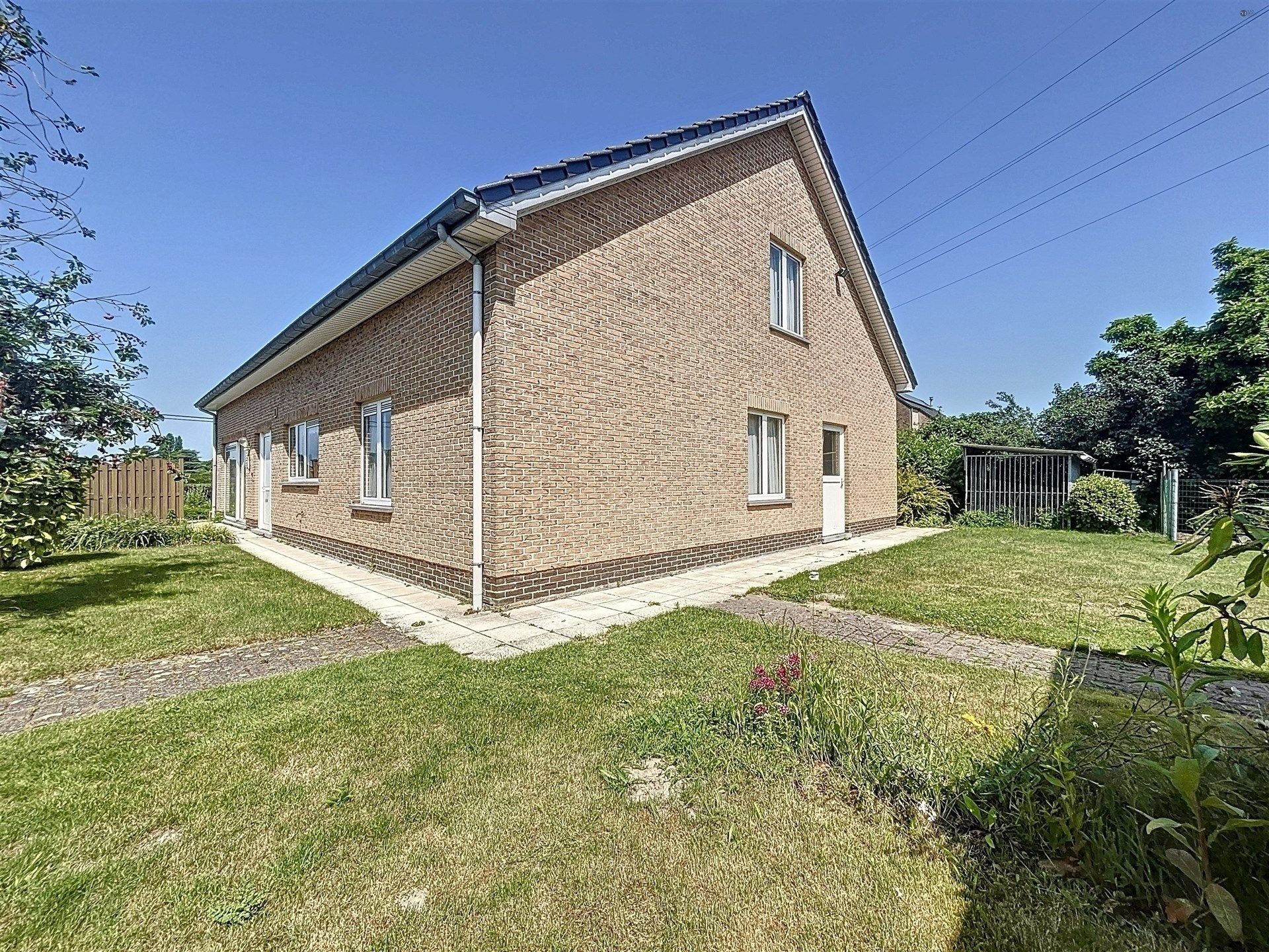 Open bebouwing/bungalow met garage op perceel van 1038m² foto 13