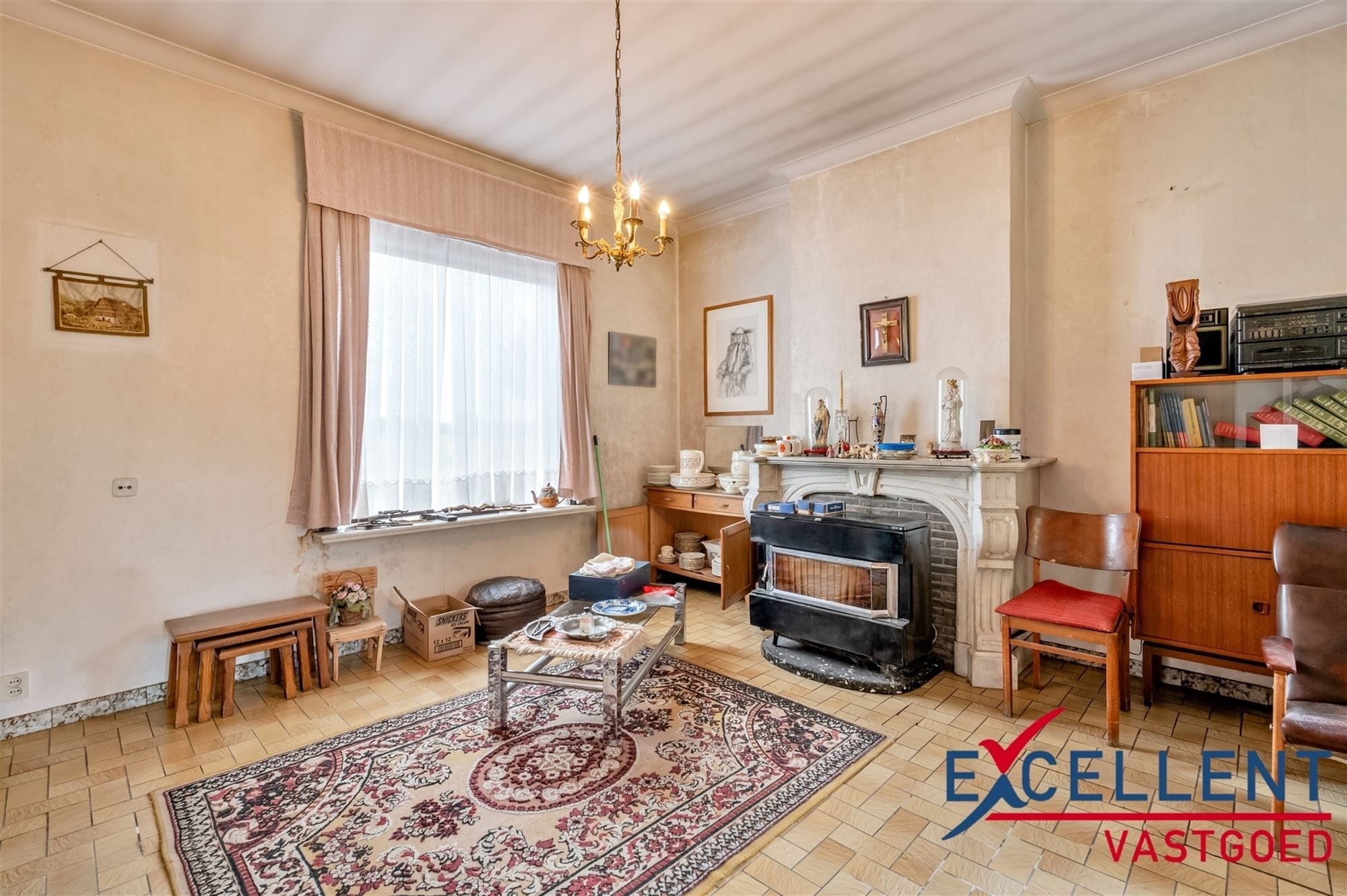 Te renoveren woning met prachtige tuin te koop foto 6