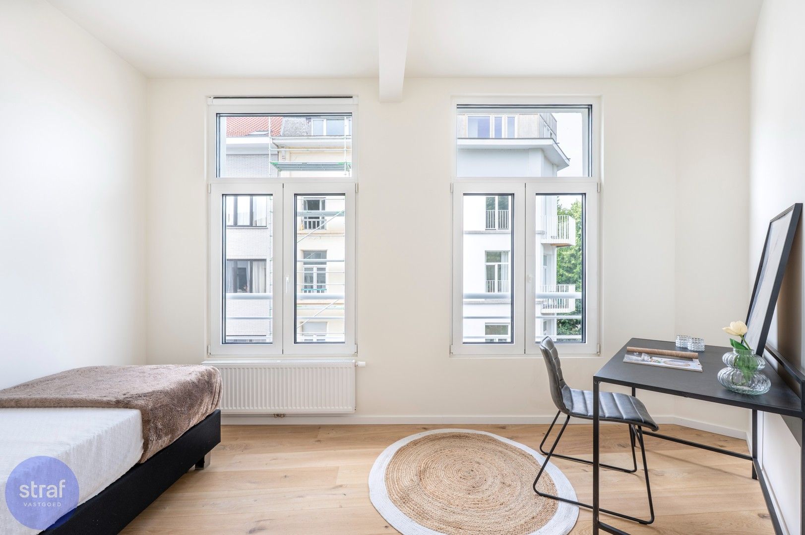 Gerenoveerd appartement met dakterras op de Sint-Andriesplaats. foto 13