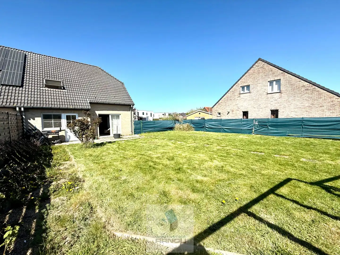 Charmante gezinswoning (HOB) met 3 slaapkamers, tuin en garage foto 16