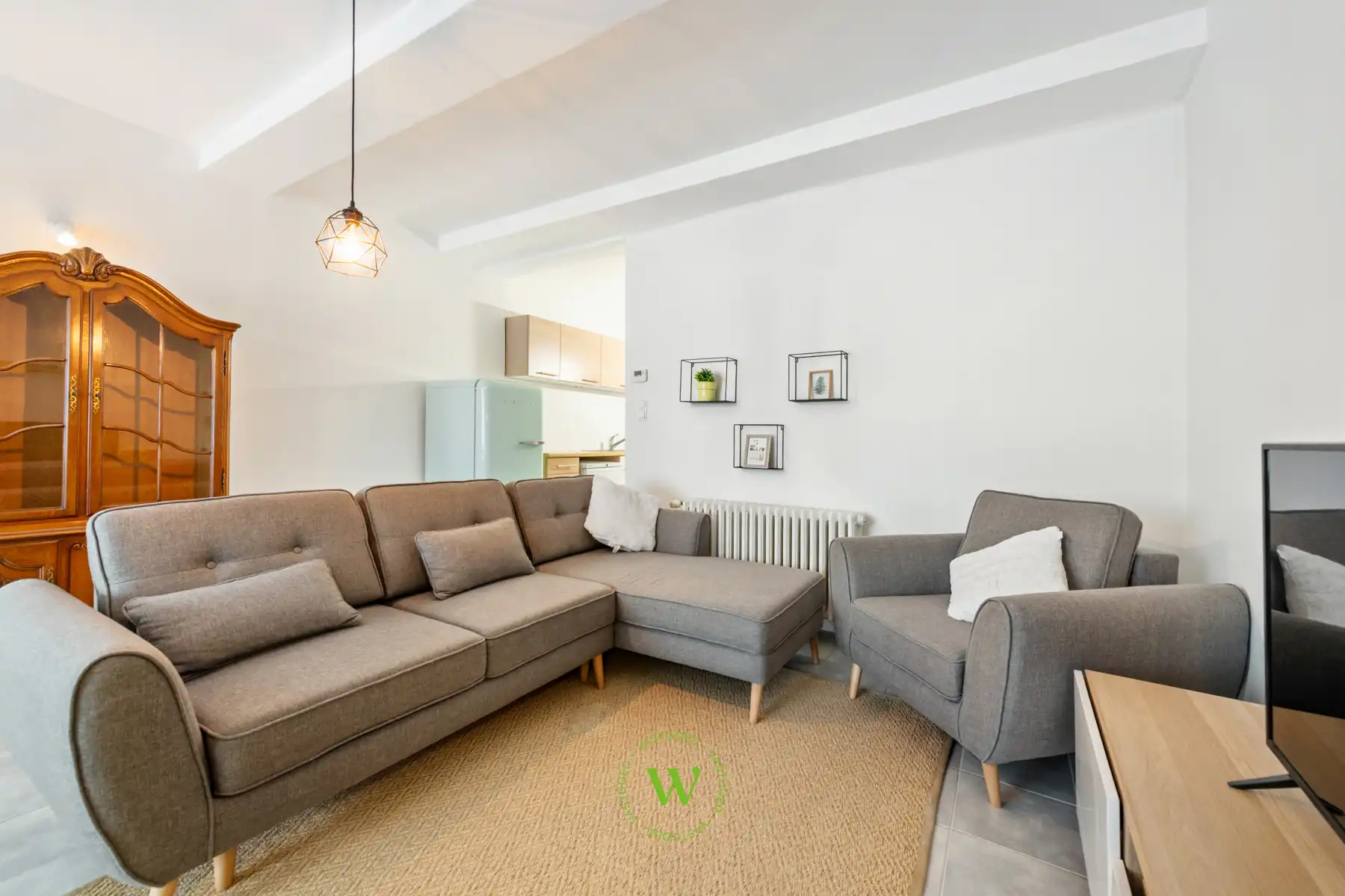 Lichtrijk gelijkvloers appartement met private inkom foto 6