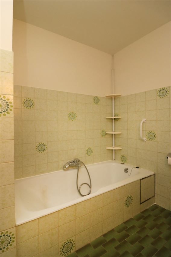 Centraal gelegen app met 2 slpk.en garagebox foto 35