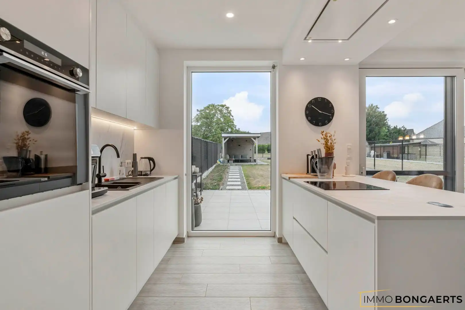 Recente gezinswoning met 3 slaapkamers  foto 16
