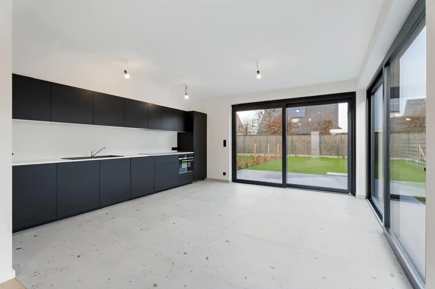 Top afgewerkte, energiezuinige woning met zonnige tuin! foto 4